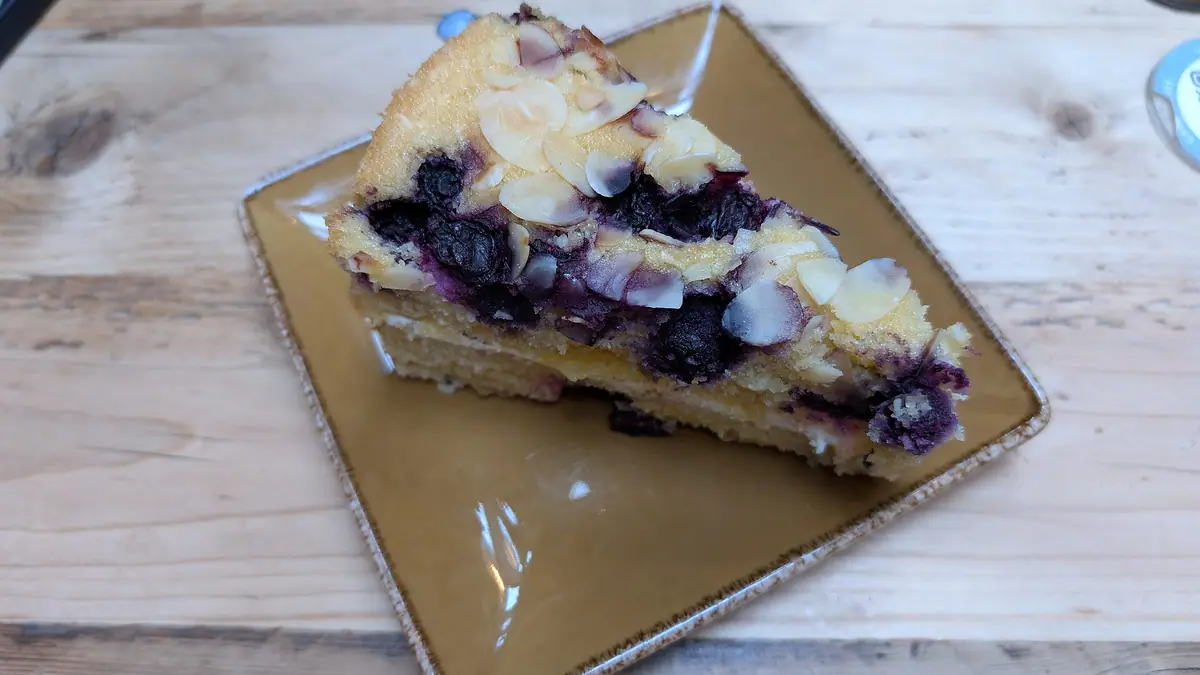 Bakery & Café bakes